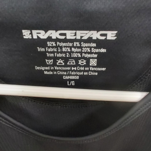 Raceface stealth sleeveless top - Picture 5 of 14